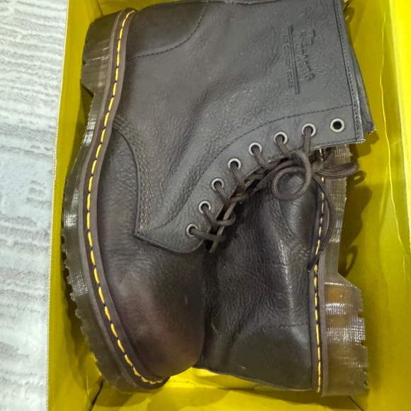 Men’s Dr Martens main image 5